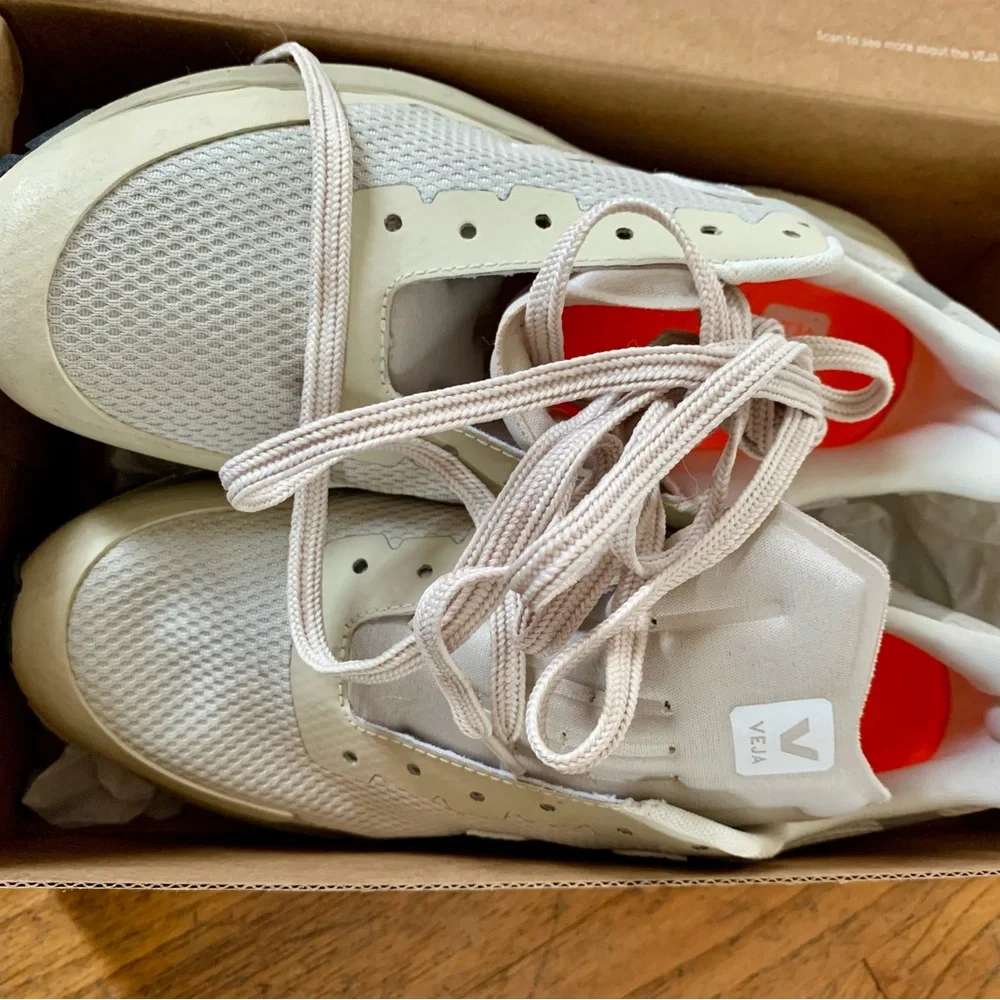 Veja Dekkan Alveomesh Sneaker, Women’s Size 8, Natural with White 🤍 - Picture 5 of 13